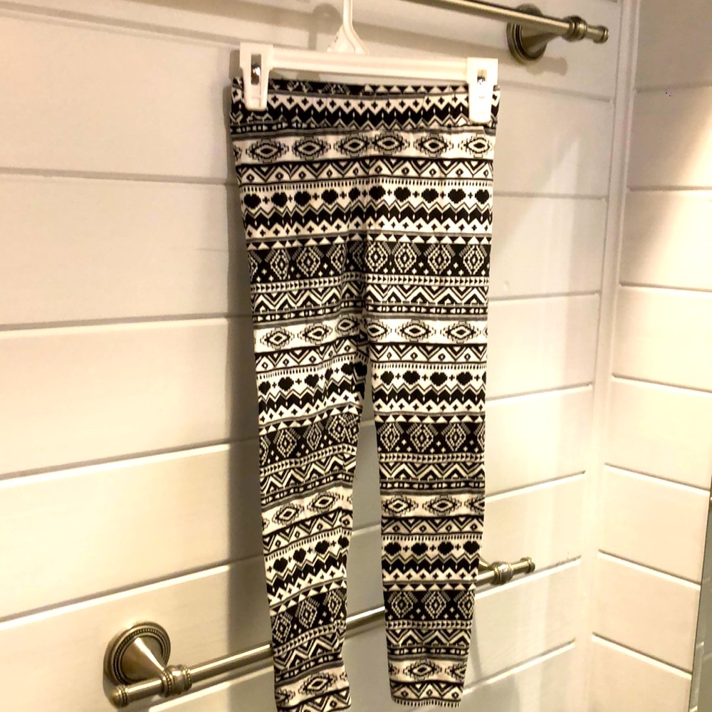 Jessica Simpson leggings